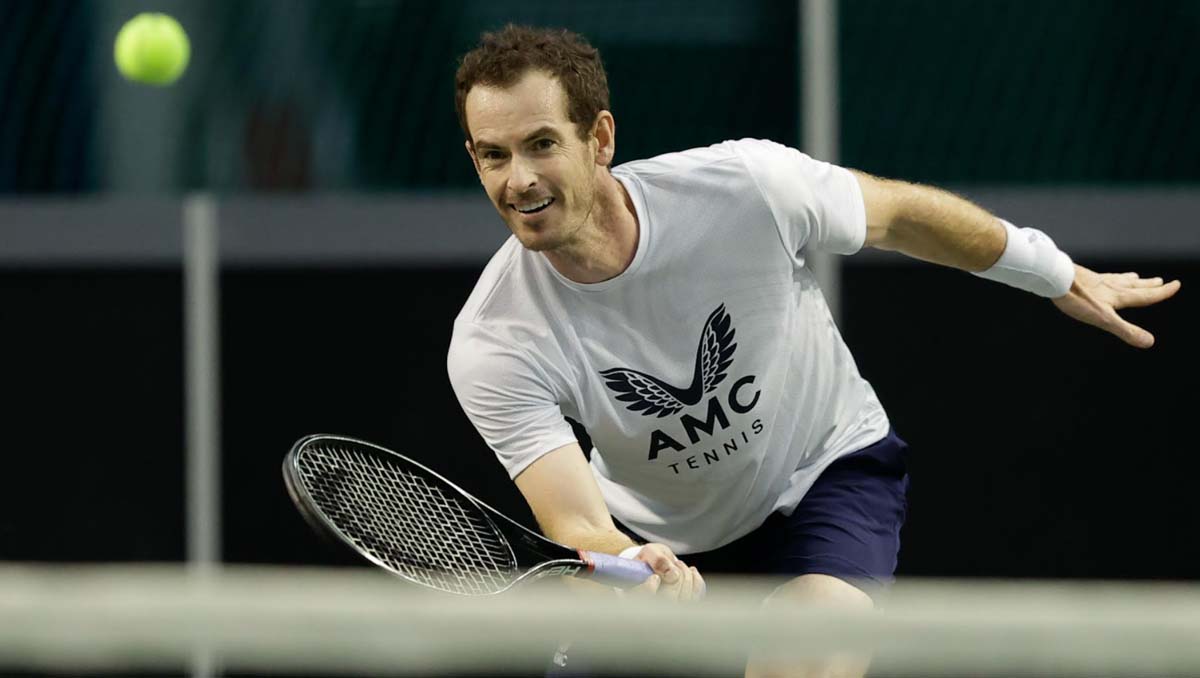 Andy Murray back in the ATP top 100 again