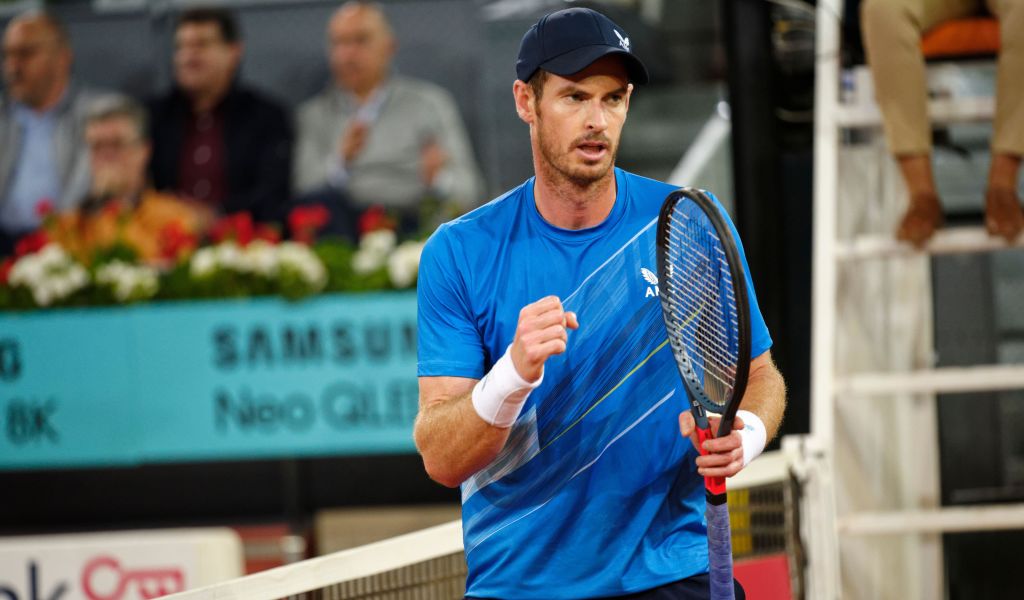 Andy Murray defeats Dominic Thiem in Madrid