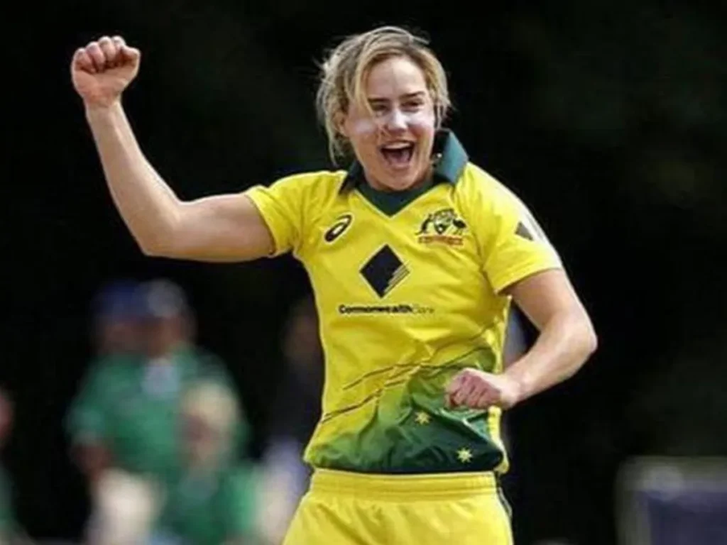 Ellyse Perry. selected in rcb in wpl auction
